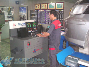 最新恆定值設計,可做多連桿設計車種之定位..如福斯B5,奧迪A4,A6…  資料庫可儲存10000種以上原廠角度資料